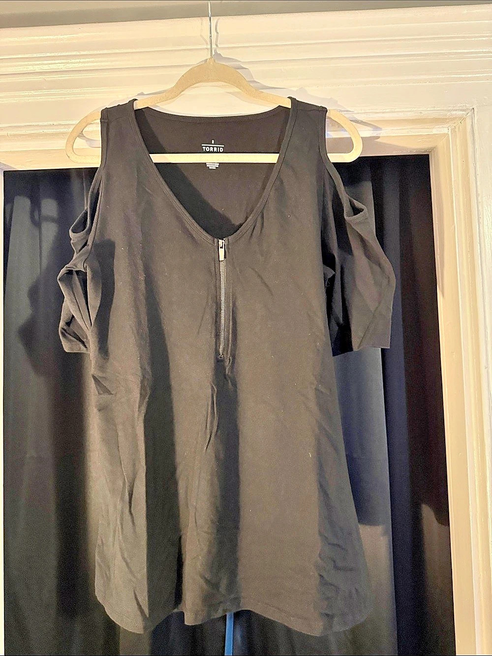 Torrid Black Zip-Front Cold Shoulder Top Size 2